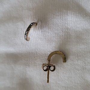 Feidt Paris, 18K sapphire earrings.